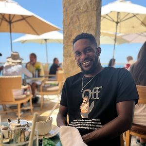 Meet your Posher, Duhaney